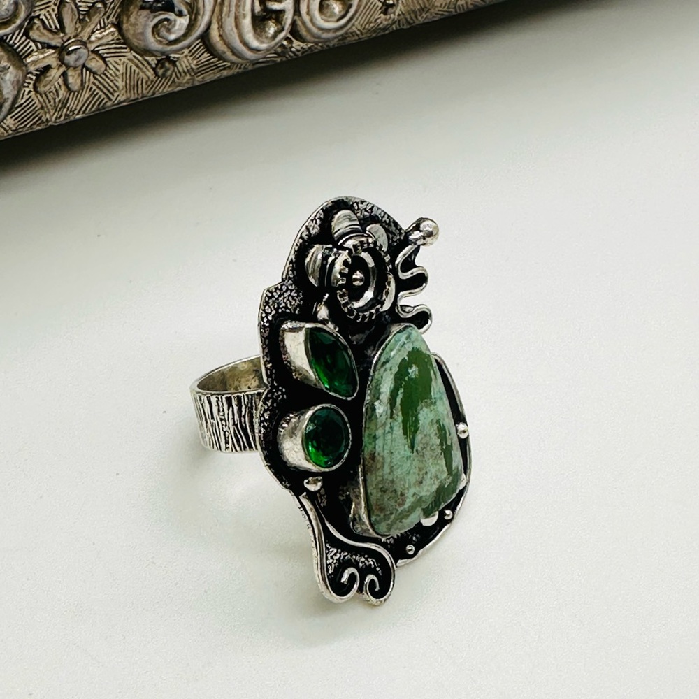Statement Silver Green Stone Rhinestone Ring - image 3